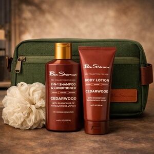 Ben Sherman 4pc Men’s Cedarwood Body Care Gift Set Dopp Kit Lotion Shampoo Pouf